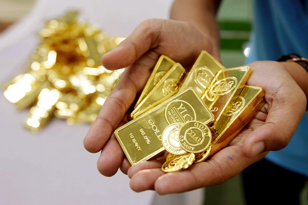 Актуально ли вкладывать деньги в золото в 2020 году? Продолжит ли его стоимость расти?