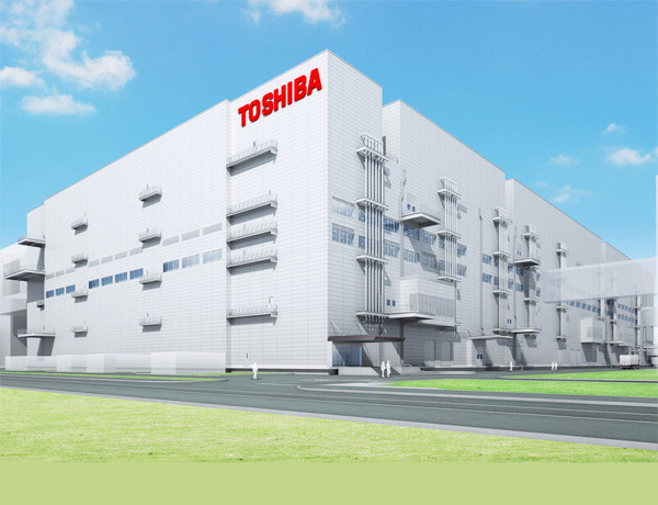 Чистая прибыль Toshiba выросла по итогам года