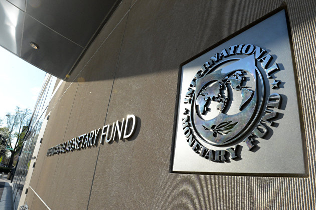 Украина может немедленно получить полтора миллиарда долларов экстренной помощи после решения МВФ