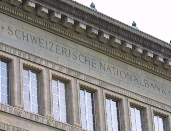 Центральный банк Швейцарии установил процентную ставку на 50 базисных пунктов